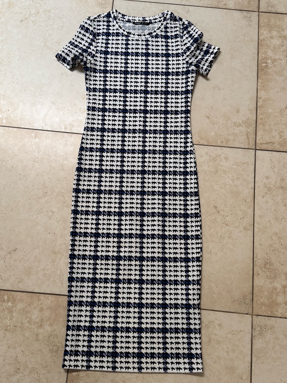 Black & White and Blue Houndstooth Midi Dress - Classic Short Sleeve